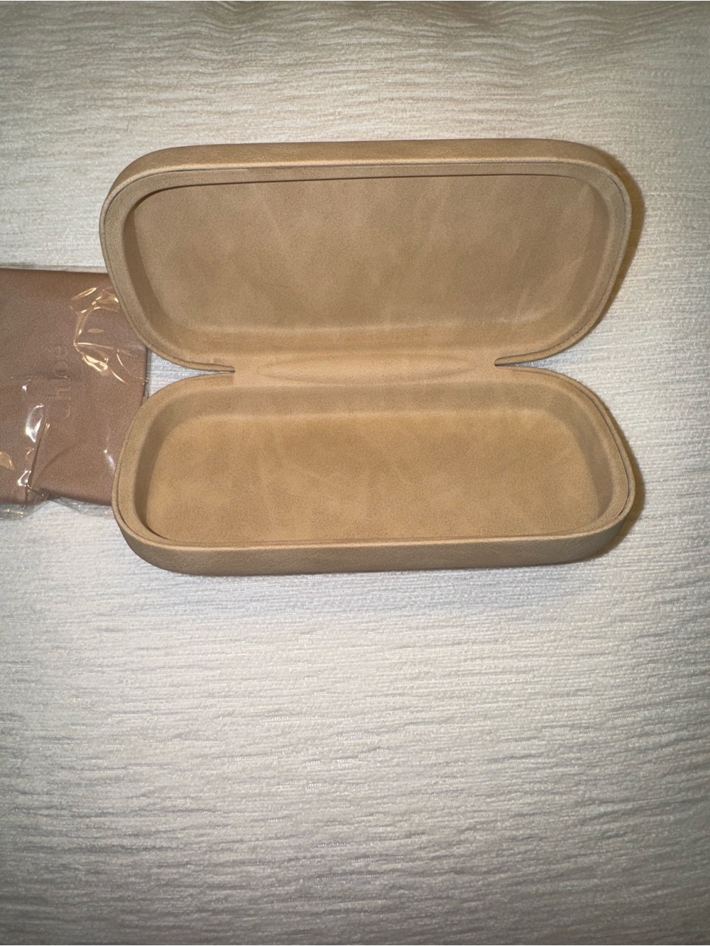 Chloé Designer Sunglasses Case – Neutral Beige Luxury Eyewear Case NEVER USED - Picture 4 of 5